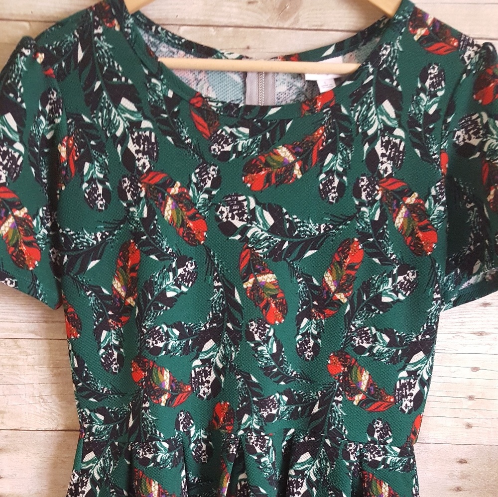 LuLaRoe Amelia